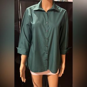 Edwards green button down blouse. Sz M